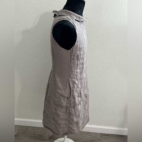 Lina Tomei Linen Sleeveless Dress - Picture 2 of 8